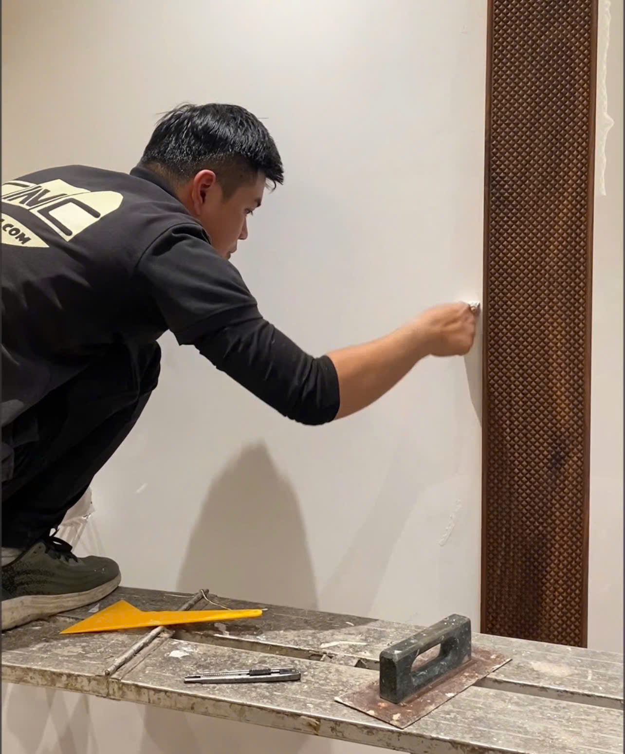 Dán giấy tường